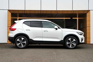 Volvo  XC40 Ultra, B4 AWD Mild hybrid, Petrol, Bright