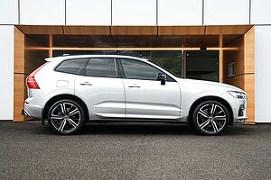 Volvo  XC60 D5 R-Design AWD