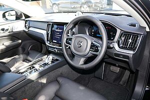 Volvo  V60 Cross Country Ultra, B5 AWD Mild hybrid, Petrol, Bright