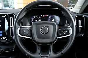 Volvo  XC40 Inscription, T4 Petrol AWD (140 kW)