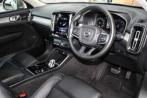 Volvo  XC40 Inscription, T4 Petrol AWD (140 kW)
