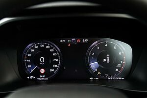 Volvo  XC40 Inscription, T4 Petrol AWD (140 kW)