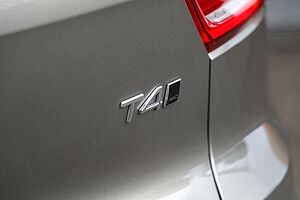 Volvo  XC40 Inscription, T4 Petrol AWD (140 kW)