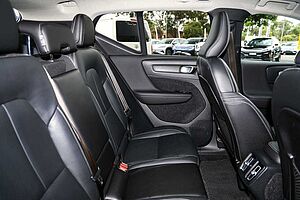 Volvo  XC40 Inscription, T4 Petrol AWD (140 kW)