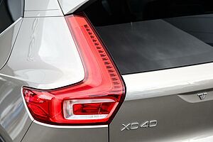 Volvo  XC40 Inscription, T4 Petrol AWD (140 kW)