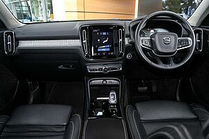 Volvo  XC40 Inscription, T4 Petrol AWD (140 kW)