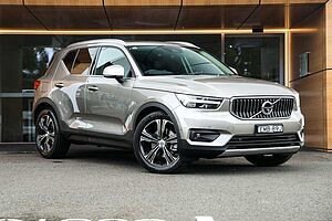 Volvo  XC40 Inscription, T4 Petrol AWD (140 kW)