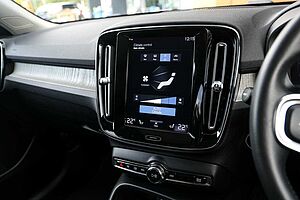 Volvo  XC40 Inscription, T4 Petrol AWD (140 kW)