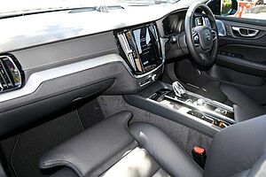 Volvo  V60 Cross Country Ultra, B5 AWD Mild hybrid, Petrol, Bright