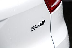 Volvo  XC40 Ultra, B4 AWD Mild hybrid, Petrol, Dark