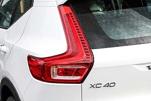 Volvo  XC40 Ultra, B4 AWD Mild hybrid, Petrol, Dark