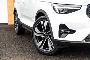 Volvo  XC40 Ultra, B4 AWD Mild hybrid, Petrol, Dark