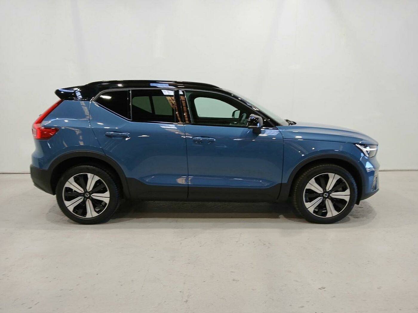 Volvo  XC40 Recharge Plus, Single Motor, Electric