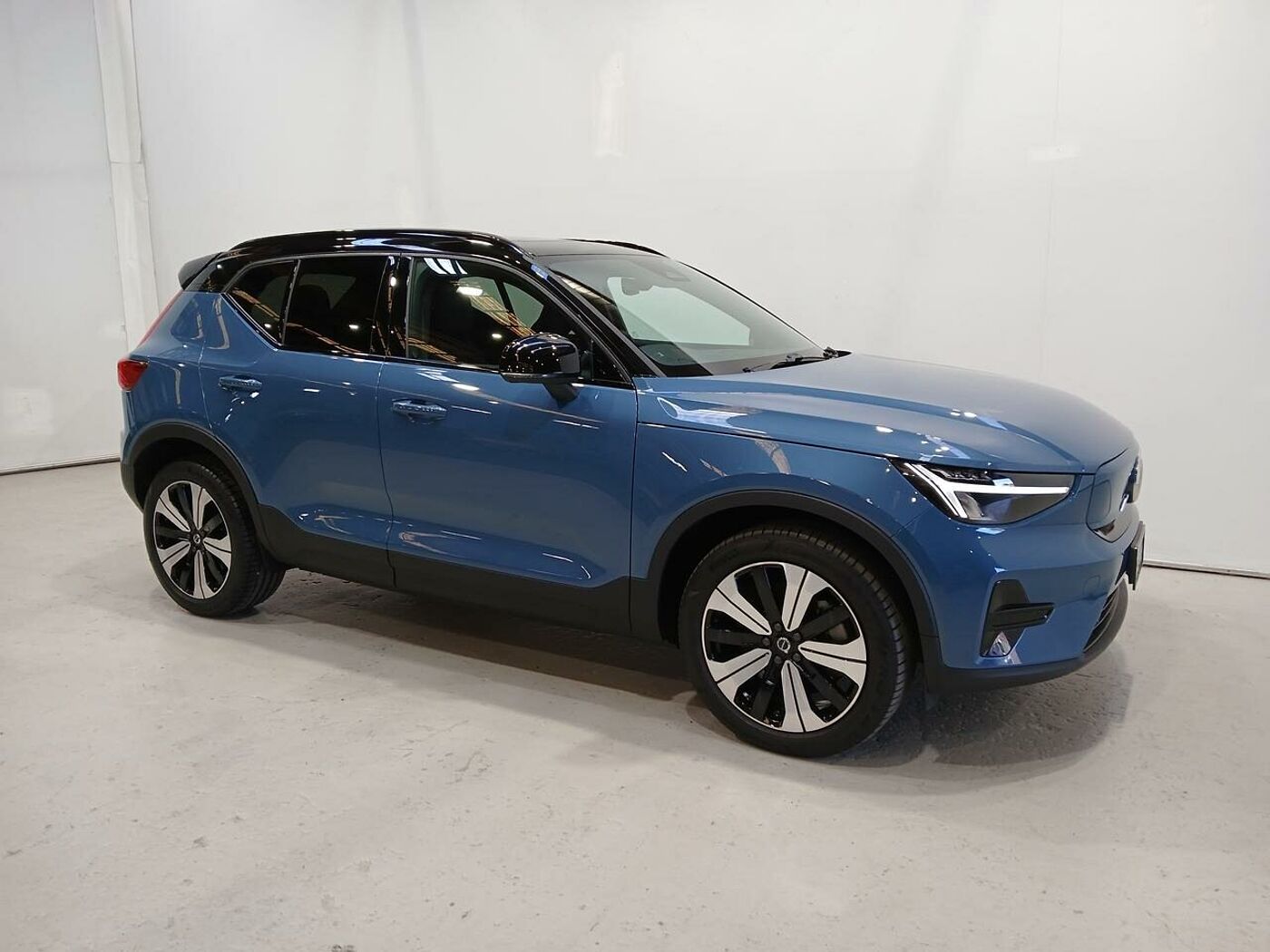 Volvo  XC40 Recharge Plus, Single Motor, Electric