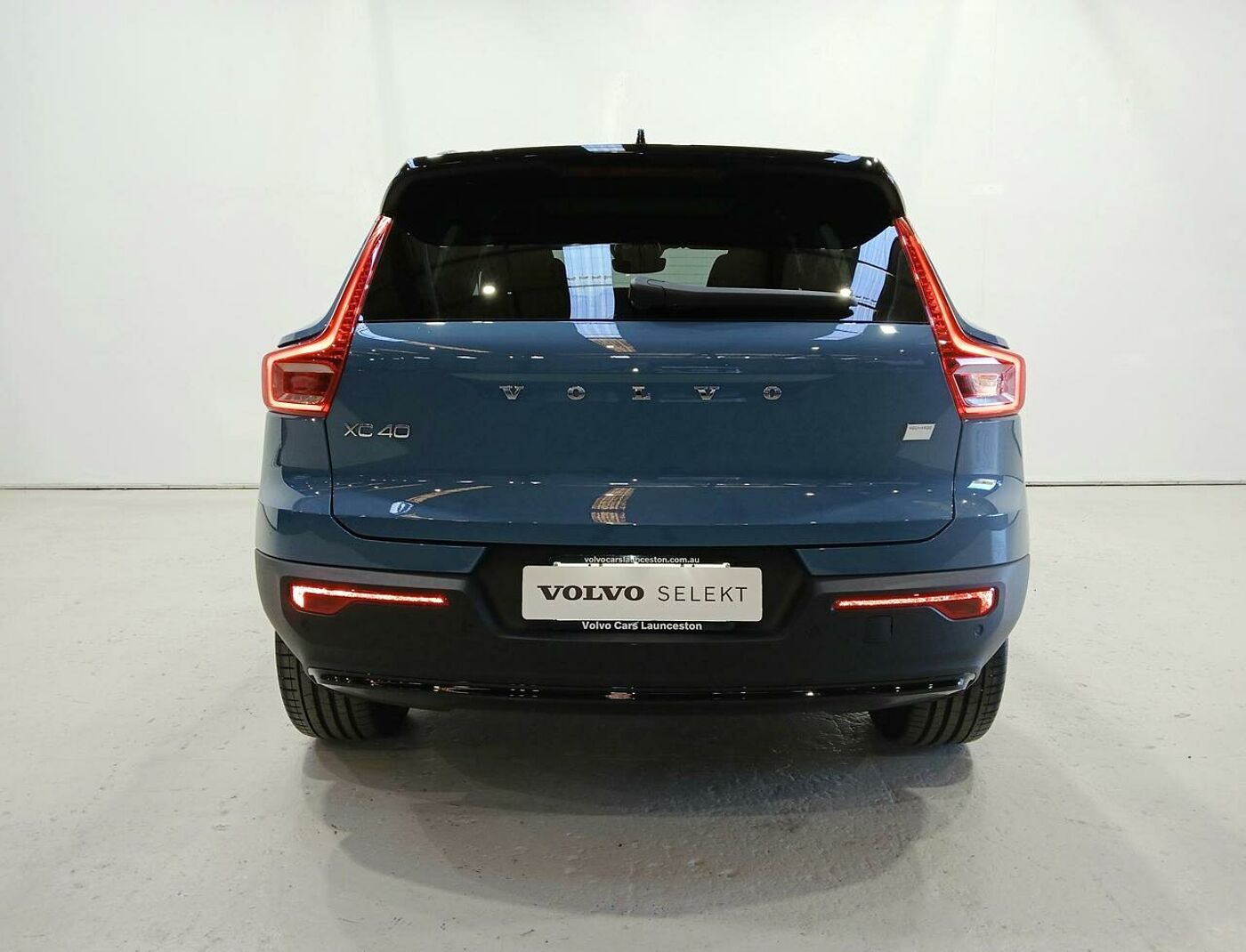 Volvo  XC40 Recharge Plus, Single Motor, Electric