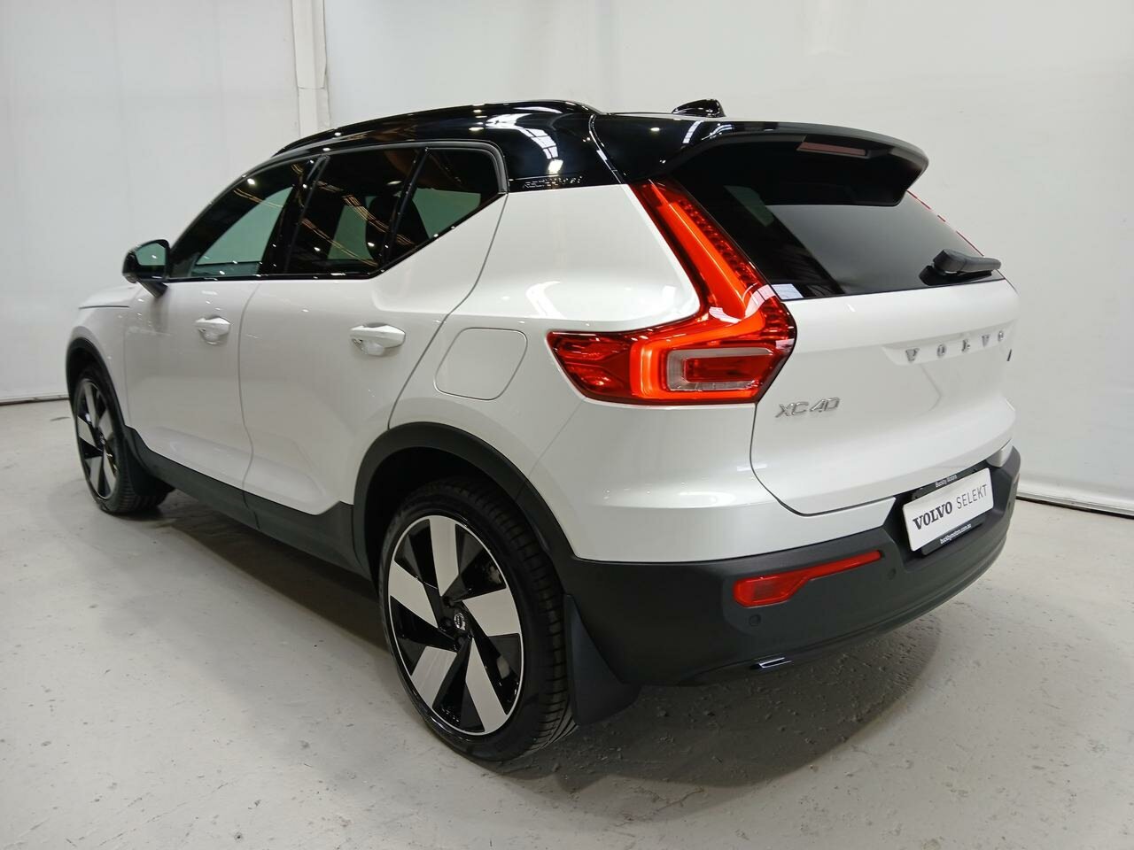 Volvo  XC40 Recharge Ultimate, Twin Motor, Electric