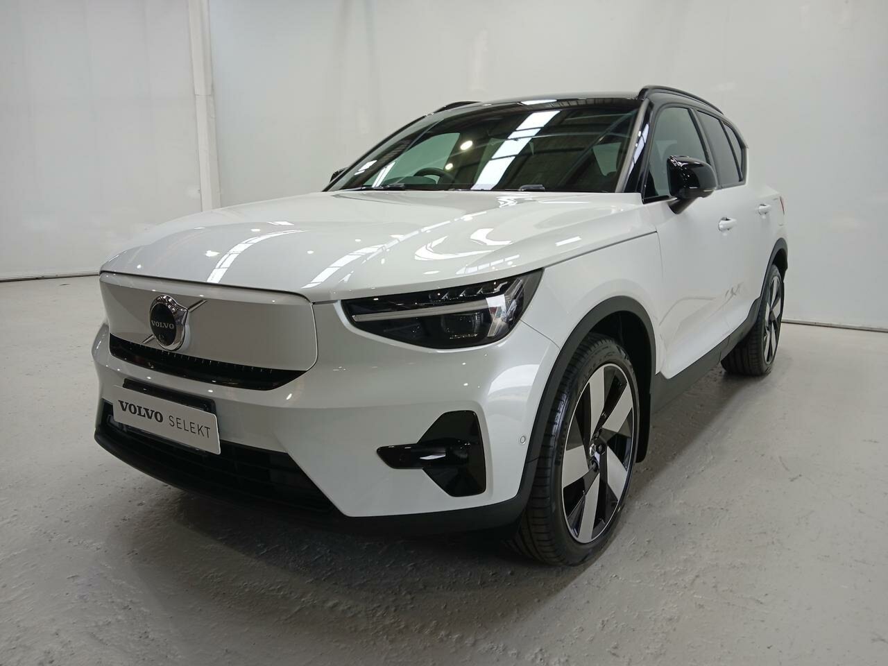 Volvo  XC40 Recharge Ultimate, Twin Motor, Electric