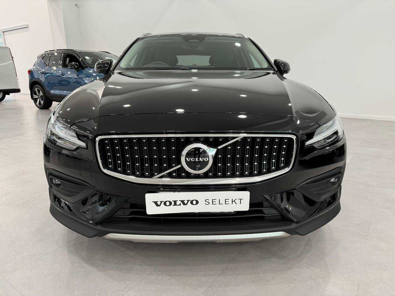 Volvo  Z Series MY24 Ultimate B5 Geartronic AWD Bright