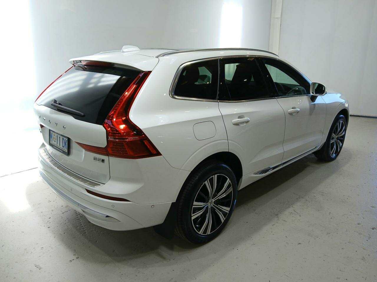 Volvo  XC60 Ultimate, B5 Mild Hybrid, Petrol, Bright