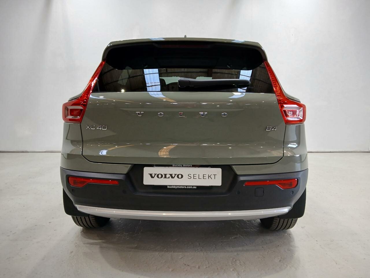 Volvo  XC40 Plus, B4 Mild Hybrid, Petrol