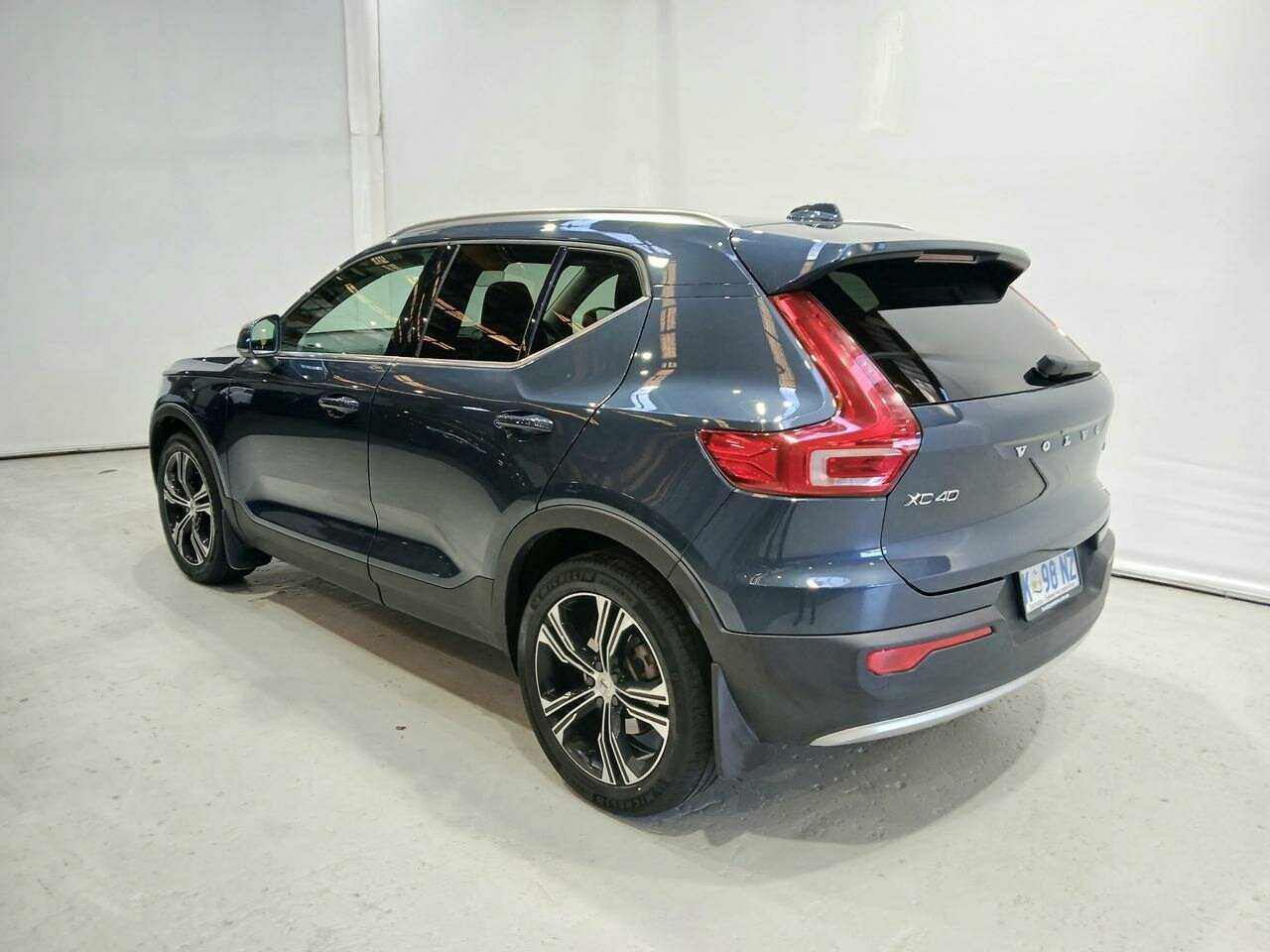 Volvo  XC40 Inscription, T4 AWD automatic