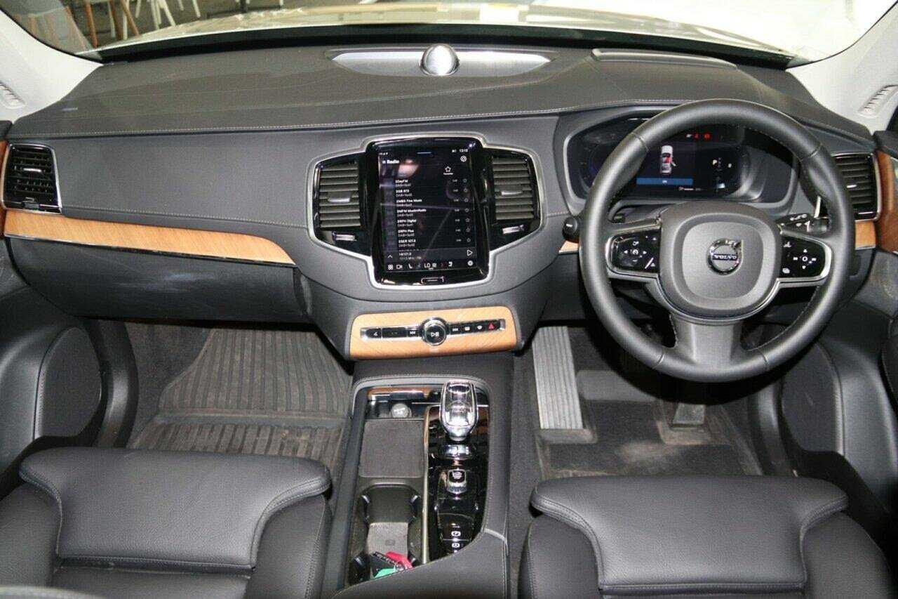 Volvo  XC90 Ultimate, B5 AWD Mild hybrid, Petrol, Bright, 7 Seats