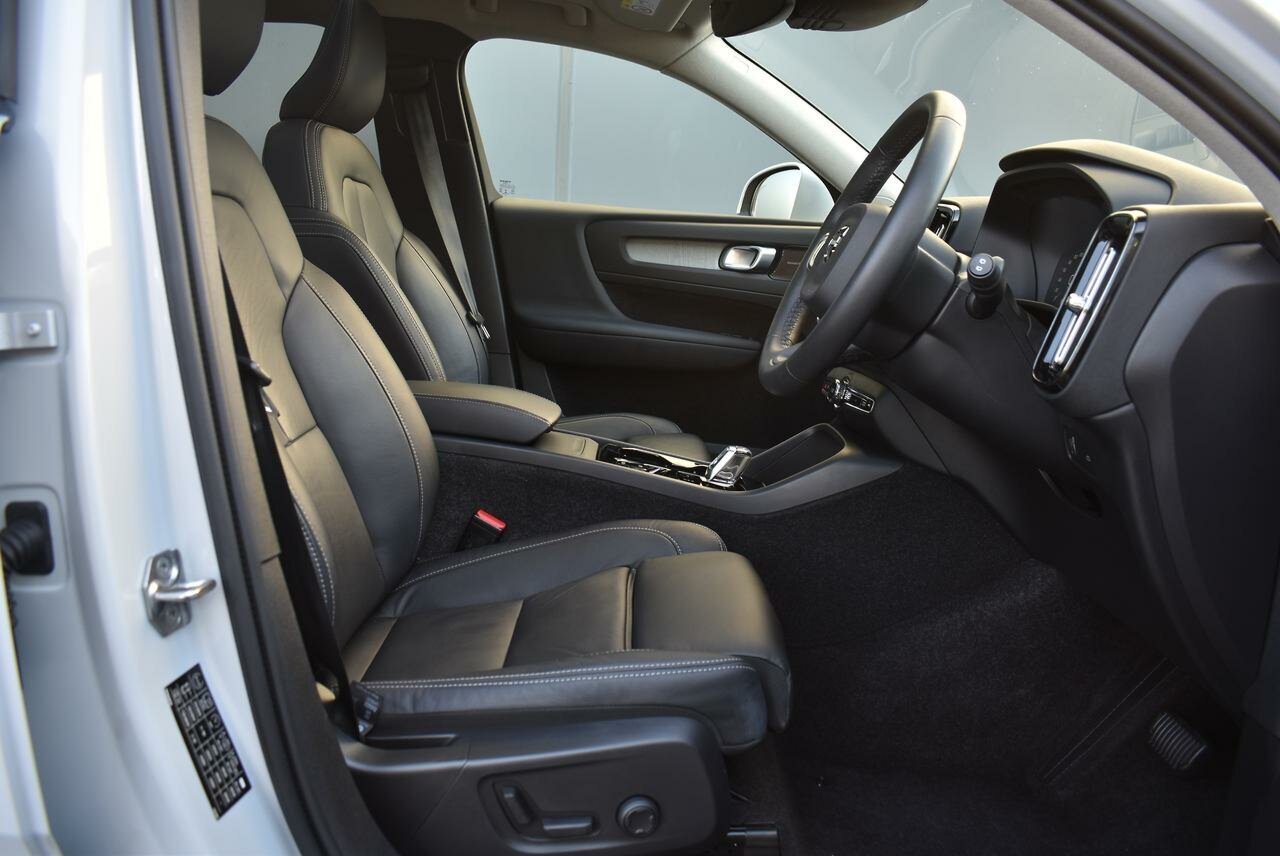 Volvo  XC40 Inscription, T4 AWD automatic