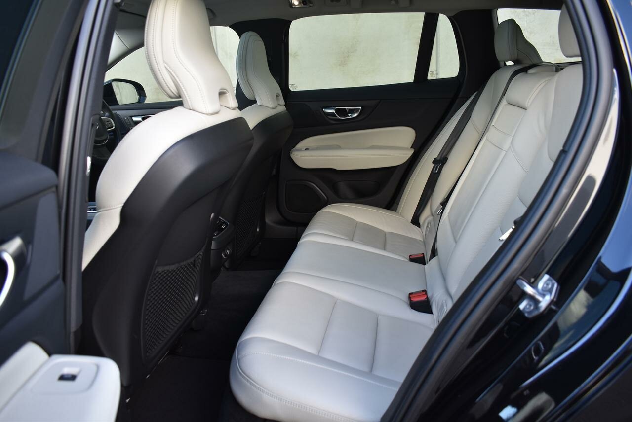 Volvo  V60 T5 Inscription AWD