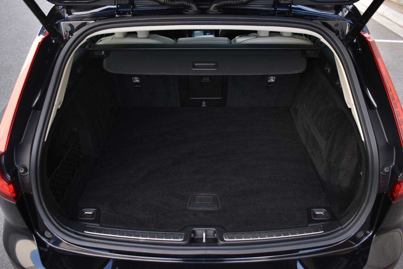 Volvo  V60 T5 Inscription AWD