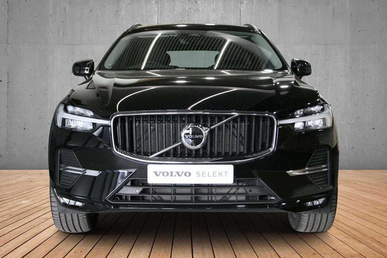 Volvo  XC60 Plus, B5 Mild Hybrid, Petrol