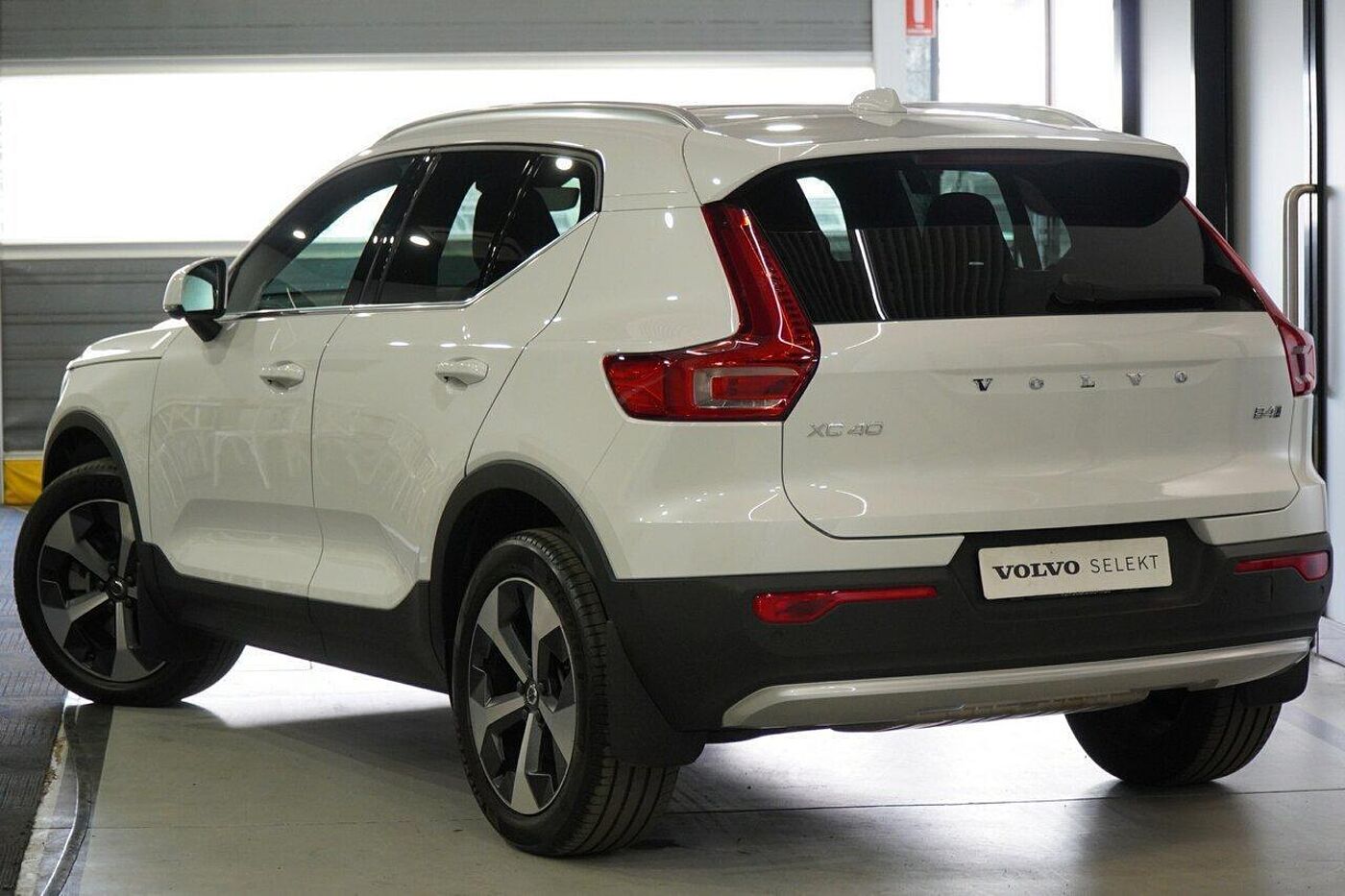 Volvo  XC40 Ultimate, B4 Mild Hybrid, Petrol, Bright