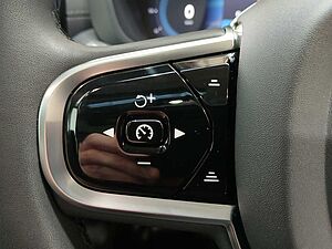 Volvo  XC60 Ultimate, B5 Mild Hybrid, Petrol, Bright