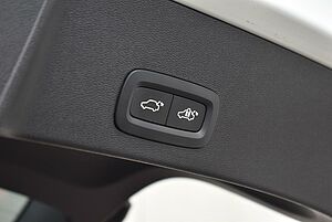 Volvo  XC40 R-Design, T5 AWD automatic