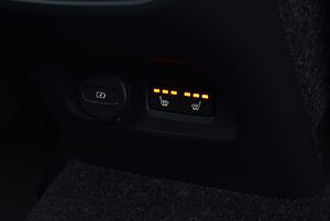 Volvo  XC40 R-Design, T5 AWD automatic