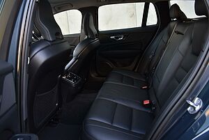 Volvo  V60 Cross Country Ultimate , B5 Mild Hybrid, Petrol