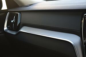 Volvo  V60 Cross Country Ultimate , B5 Mild Hybrid, Petrol