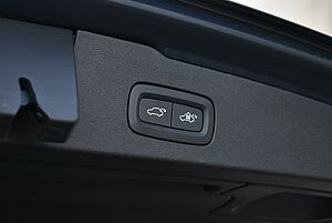 Volvo  V60 Cross Country Ultimate , B5 Mild Hybrid, Petrol