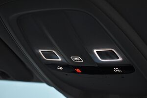 Volvo  UZ MY22 B5 AWD Momentum