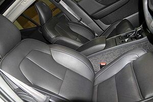 Volvo  XC40 Plus, B4 Mild Hybrid, Petrol