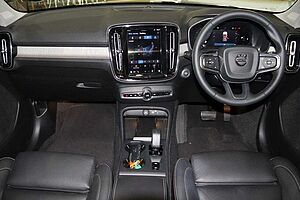Volvo  XC40 Plus, B4 Mild Hybrid, Petrol
