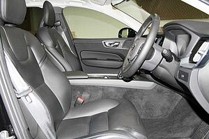 Volvo  XC60 Plus, B5 Mild Hybrid, Petrol