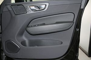 Volvo  XC60 Plus, B5 Mild Hybrid, Petrol