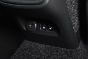 Volvo  XZ MY23 Plus B4
