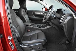 Volvo  XZ MY23 Plus B4
