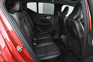 Volvo  XZ MY23 Plus B4