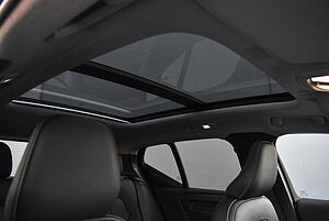 Volvo  XZ MY23 Plus B4