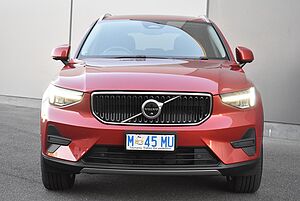 Volvo  XZ MY23 Plus B4