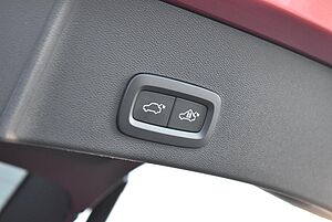 Volvo  XZ MY23 Plus B4