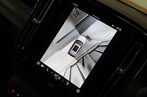 Volvo  XC40 Plus, B4 Mild Hybrid, Petrol