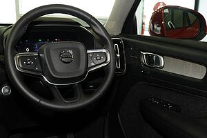 Volvo  XC40 Plus, B4 Mild Hybrid, Petrol